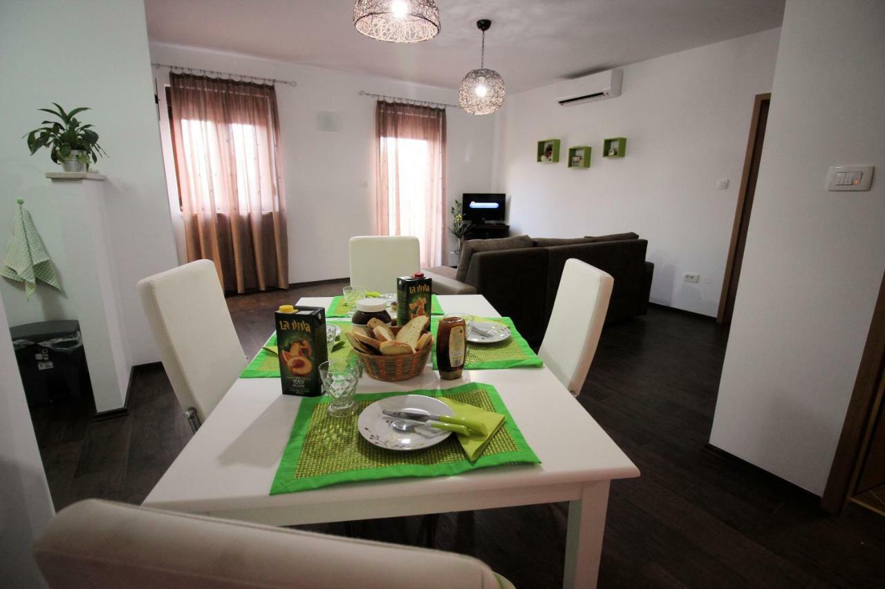 Apartmani Irena Novi Vinodolski Bagian luar foto
