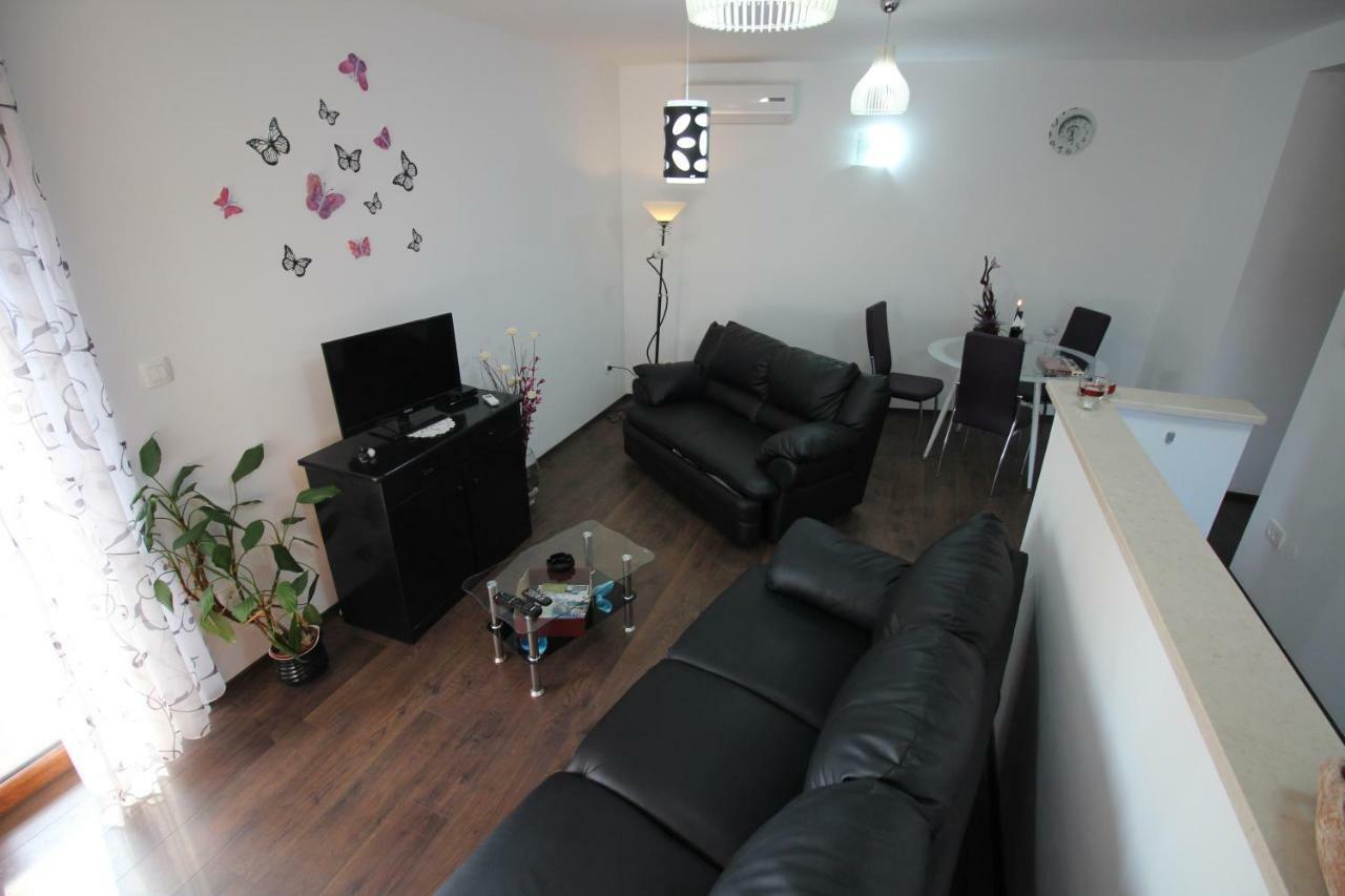 Apartmani Irena Novi Vinodolski Bagian luar foto