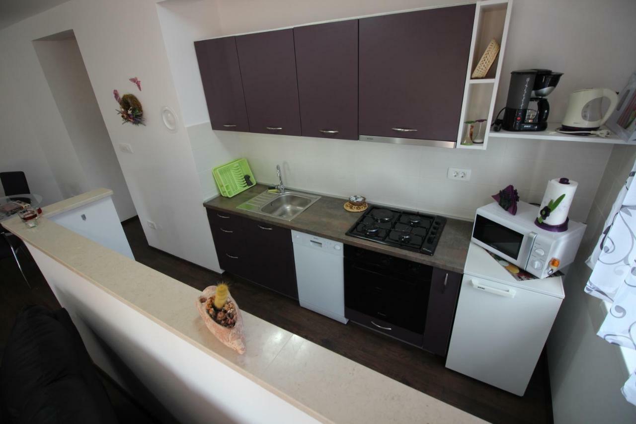 Apartmani Irena Novi Vinodolski Bagian luar foto