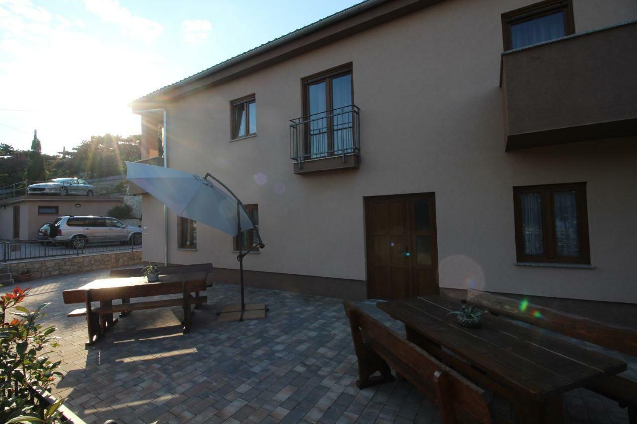 Apartmani Irena Novi Vinodolski Bagian luar foto